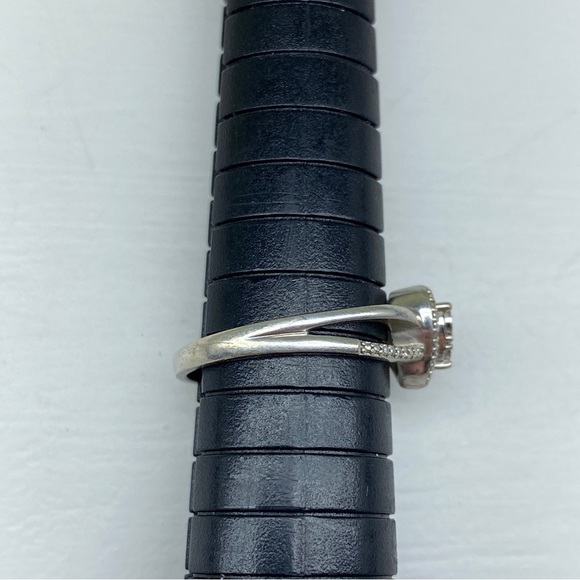 JJ Sterling Silver Heart with Diamond Illusion Setting Statement Ring - Picture 9 of 10